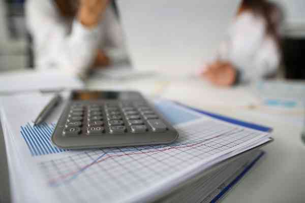 Gilbert Tax Preparation Service help with financial analysis in Gilbert, AZ